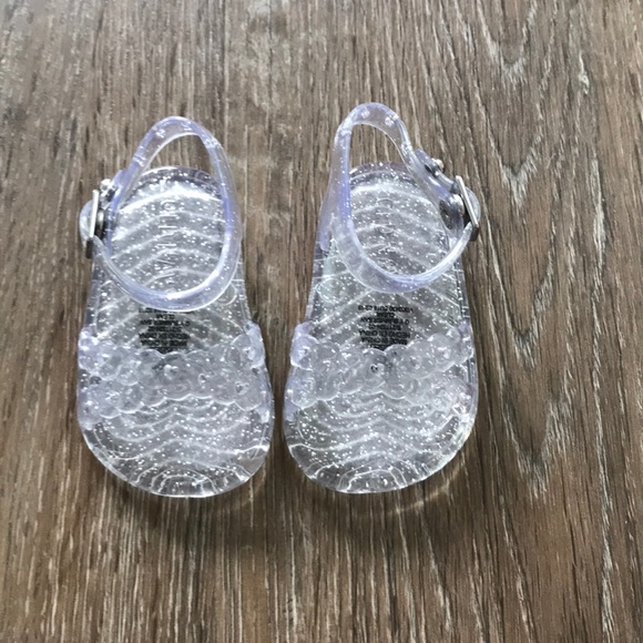 cross strap jelly sandals